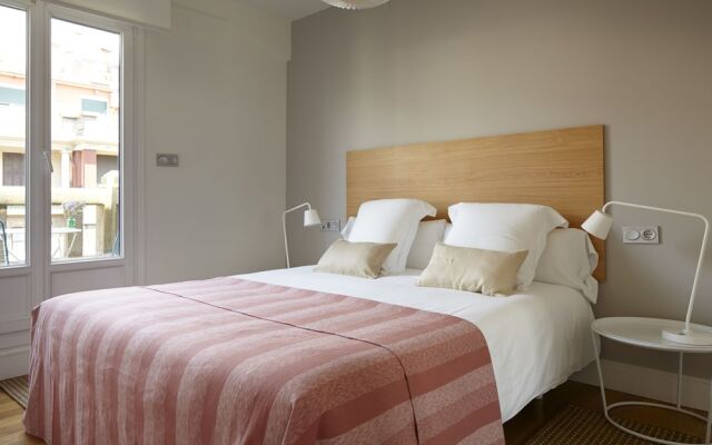Отель Mirakruz Terrace by FeelFree Rental комната для гостей