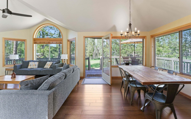 Sunriver Golf Views Hot Tub Escape