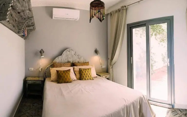 Ganesha.Beach Apartment