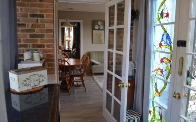 Mulberry Cottage Unique B&B Accommodation