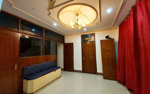 Goroomgo City Palace Nainital