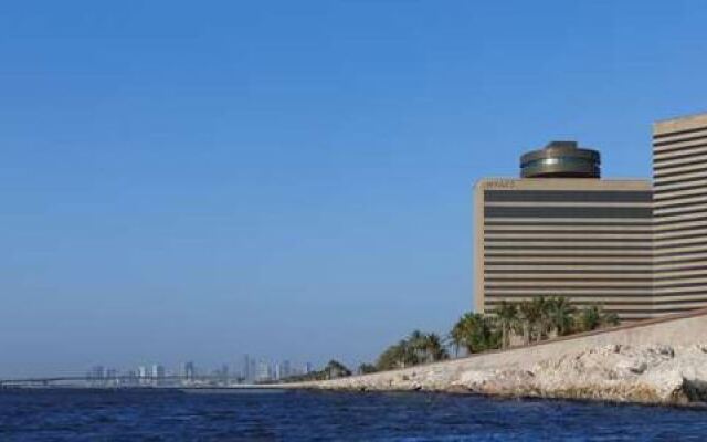 Hyatt Regency Dubai And Galleria 0