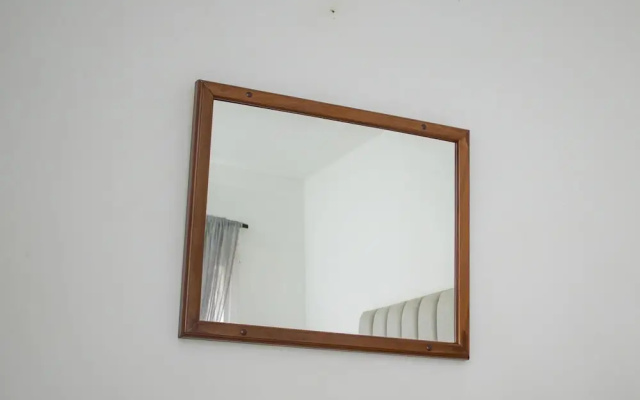 Centrally Located 1 Bedroom Apartment - 2361
