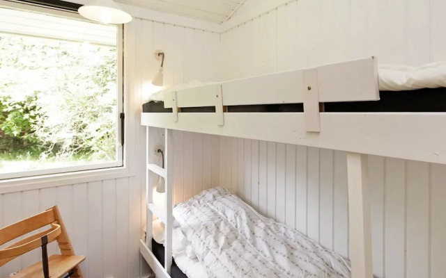 Peaceful Holiday Home in Hals near Sea