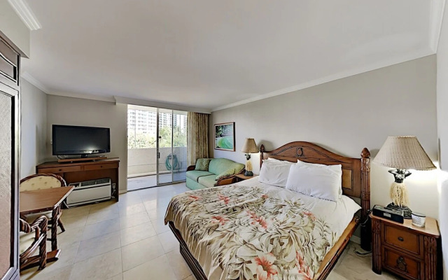 Luana 118 Condo by Redawning