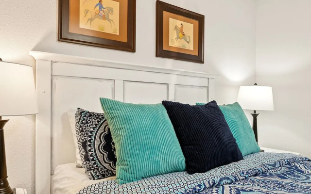 Quail Run Retreat 3BR by Casago