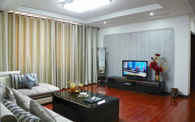 Petroleum Apartment Hotel Xining