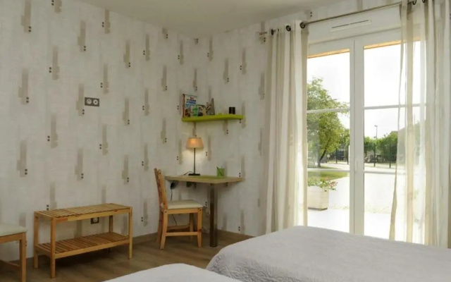 Gîte Creney-prés-Troyes, 3 pièces, 4 personnes - FR-1-543-166