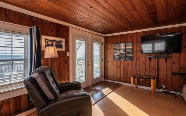 Heather Leigh by Oak Island Accommodations