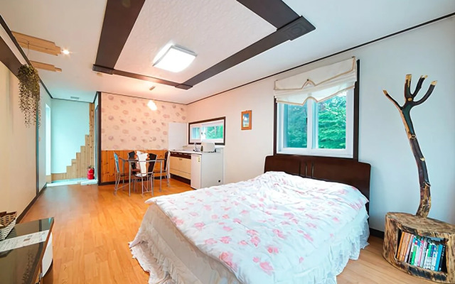 Yangyang Blue Sky Galaxy Pension