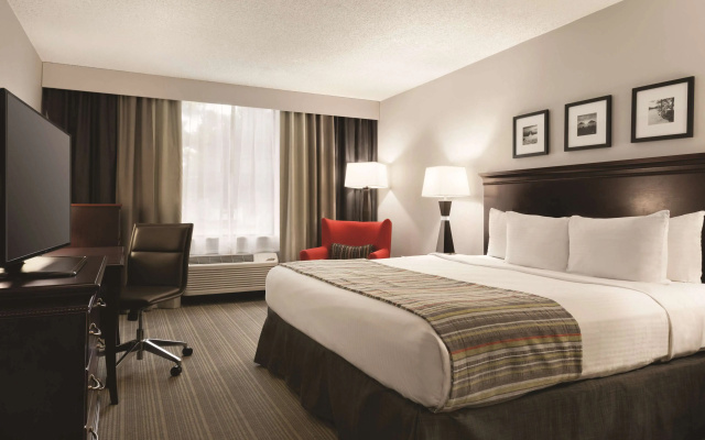 Country Inn & Suites by Radisson, Traverse City, MI