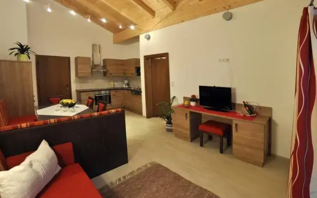 Apart Marie-Therese