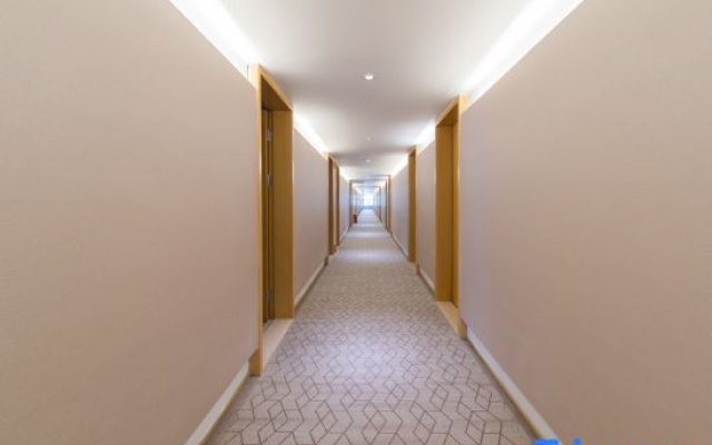 JI Hotel (Karamay Bairui Plaza)
