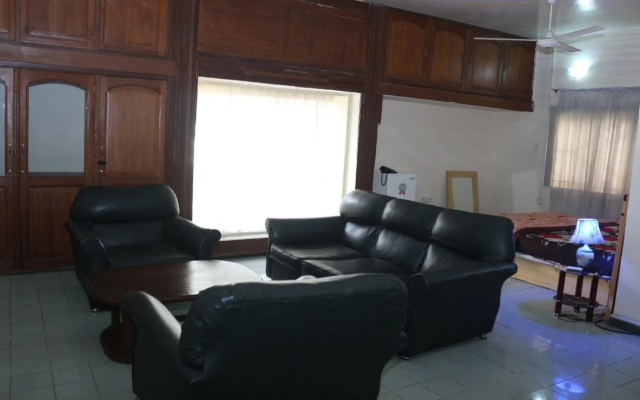 Tourist Castle Hotel and Suites