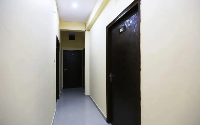 Shri Ram Guest House by OYO Rooms
