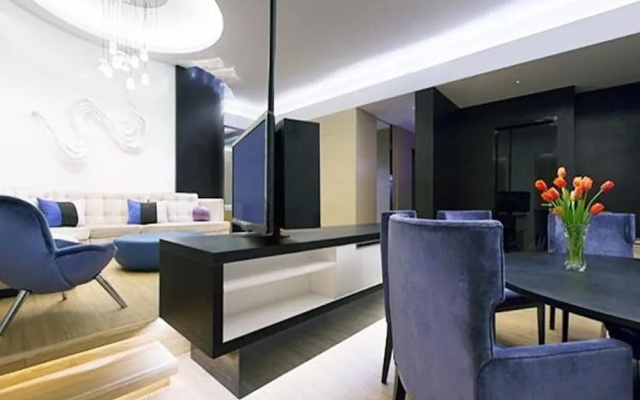 Cineaste Garden Hotel