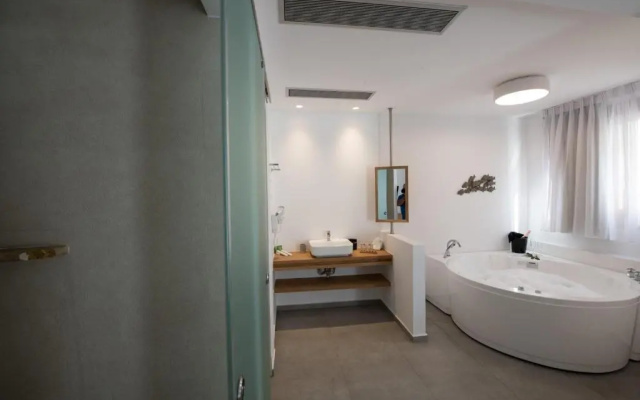 Natura Luxury Boutique Hotel Skopelos
