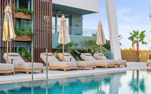Nerium Luxury Suites