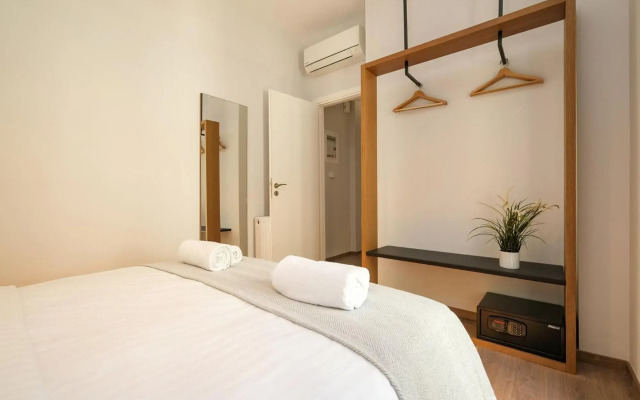 Strefi Hill Suites