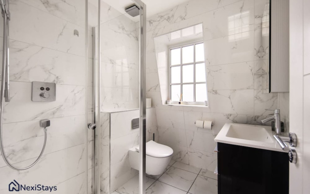 5 Mins Walk to Bond Street Marylebone Townhouse
