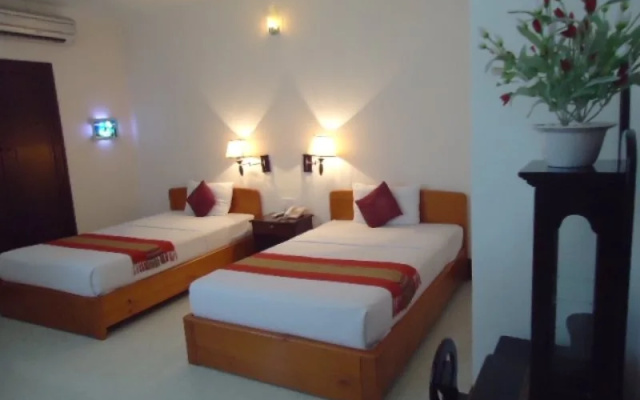Dong Nam Hotel