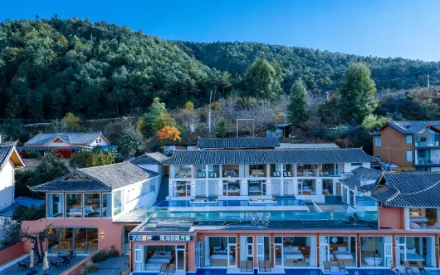 yunjin lake