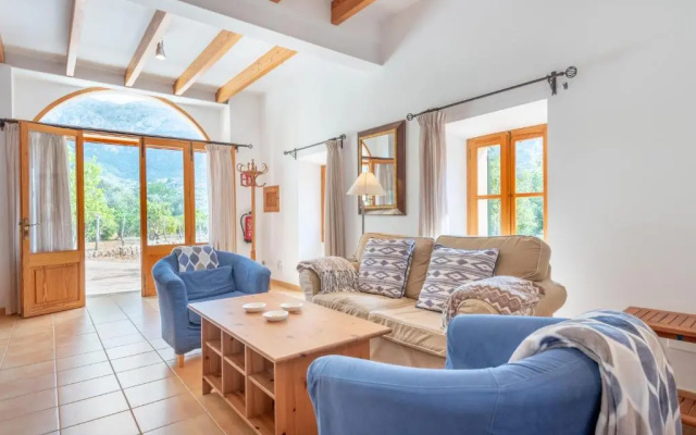 Deià semi-detached sunny country house, near GR221