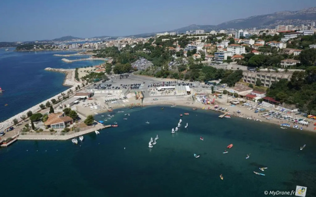 T2 St Jean 5' port/gare balcon Clim wifi