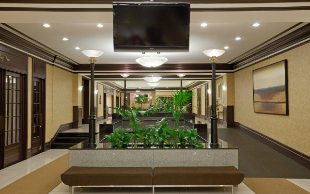 Armon Plaza Montreal Airport