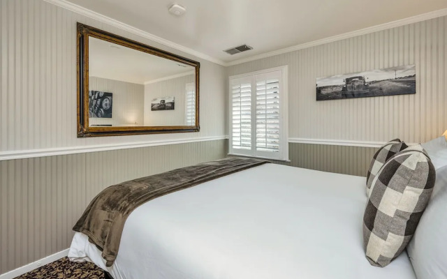 Calistoga Wine Way Inn