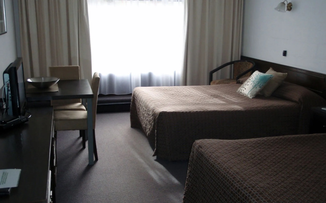 West Coaster Motel