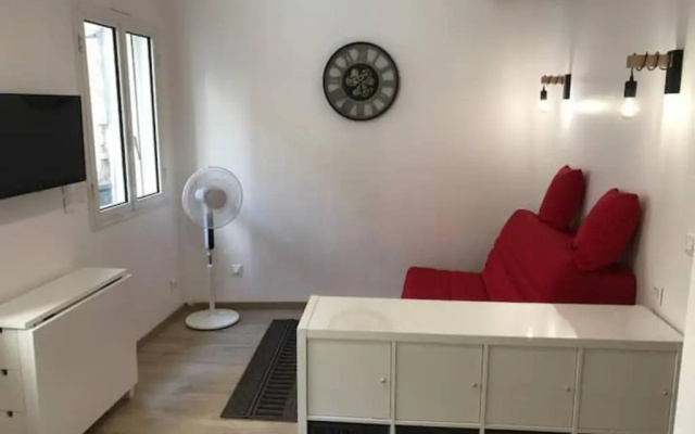 Quiet Studio for 2 Near Palais Des Papes