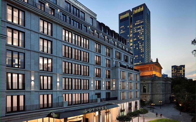 Отель Sofitel Frankfurt Opera Германия, Франкфурт-на-Майне - отзывы, цены и фото номеров - забронировать отель Sofitel Frankfurt Opera онлайн вид на фасад