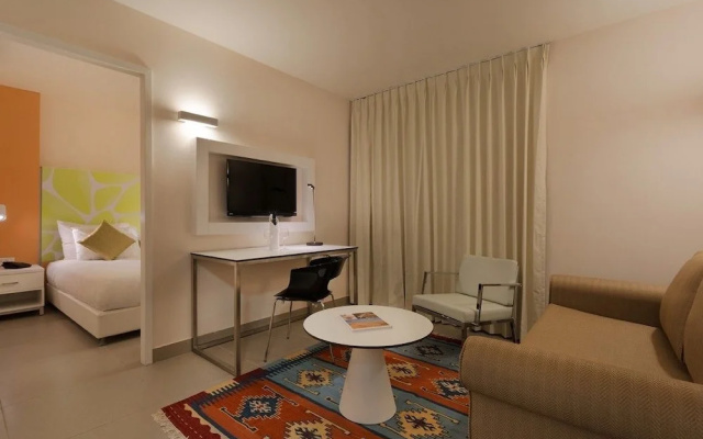 Desert Irus Hotel
