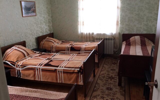 Гостиница Tramp Guest House в Красной Поляне отзывы, цены и фото номеров - забронировать гостиницу Tramp Guest House онлайн Красная Поляна комната для гостей