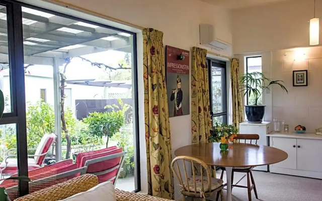 Magnolia House Bed And Breakfast