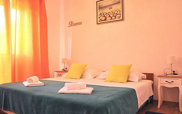 Rooms Ana