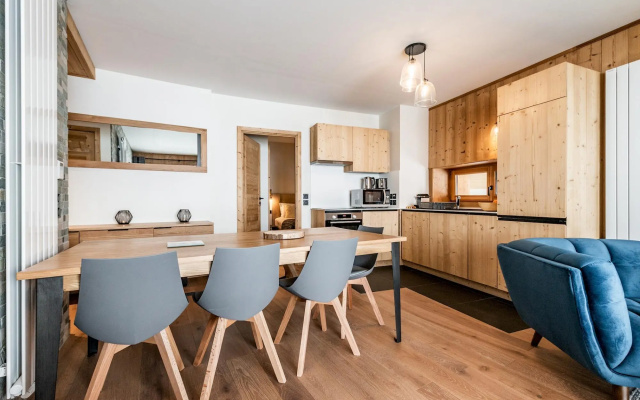 SORBUS - Contemporary Apartment in Luxury Residence