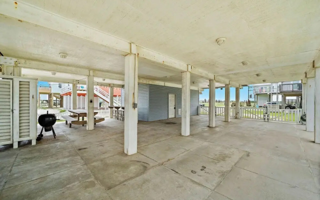 The Beach House by Ryson Vacation Rentals