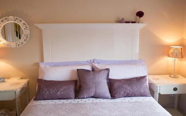 Annandale House Bed & Breakfast