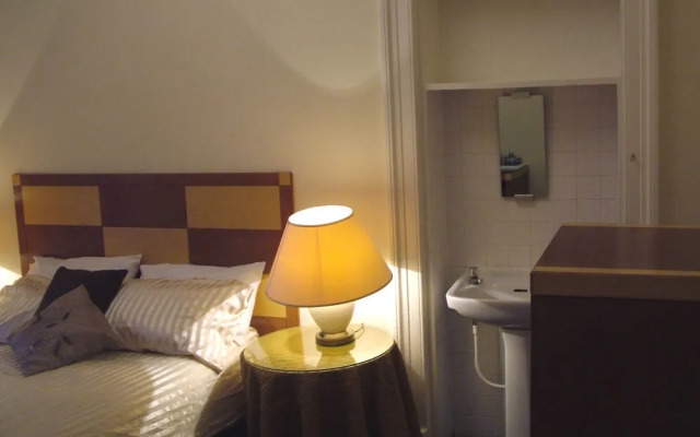 Regis Guest House