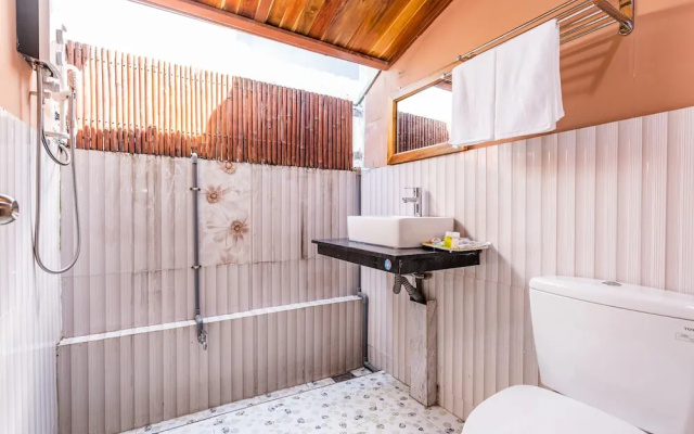 Oyo 584 Nang Bali Bungalow