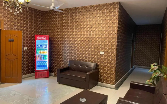Hotel Executive Lodge