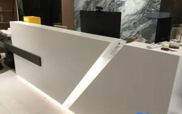 Lanju Yiyuan Hotel