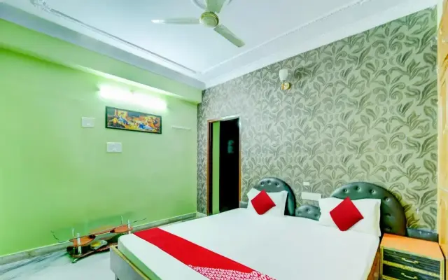 OYO 9061 Savera Retreat