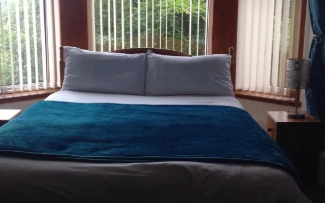 Donna's Bed and Breakfast (Langlands)