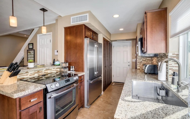 Winston - 2 Br Condo