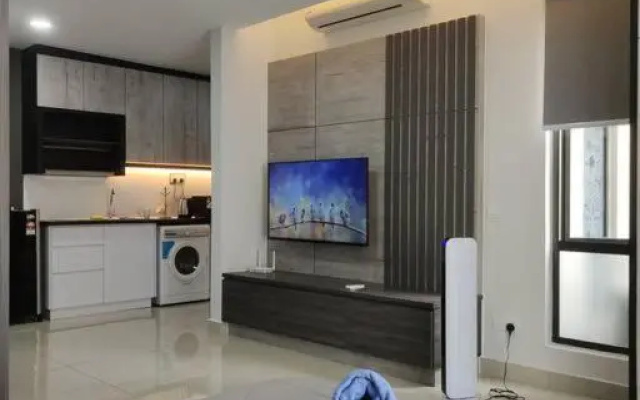 Urban360 Pool view /stylist design with Netflix