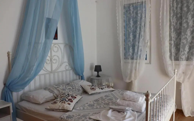 White Houses 3