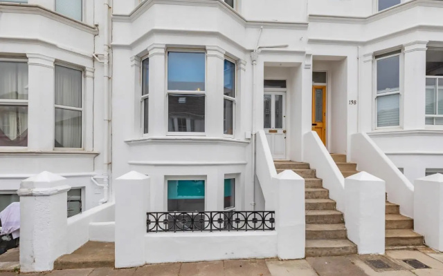 Hove Actually House | By My Getaways